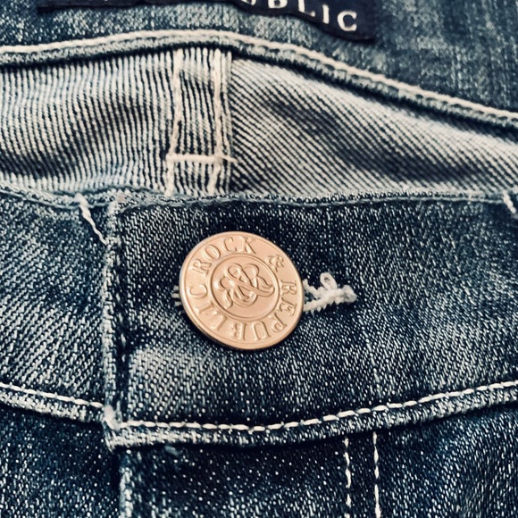 Rock & Republic Jeans - Picture 4 of 6